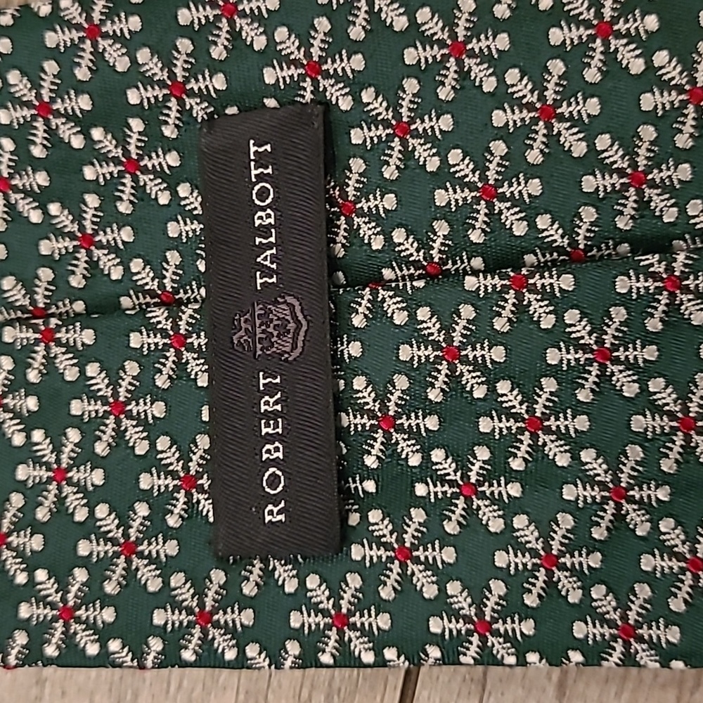 ROBERT TALBOTT Metallic Dark Green Snowflake Floral Hand Sewn USA Mens Silk Tie - Picture 4 of 6